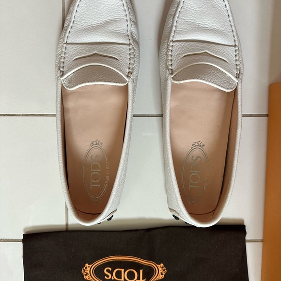 TOD’S GOMMINI MOCASSIN - Picture 3 of 10